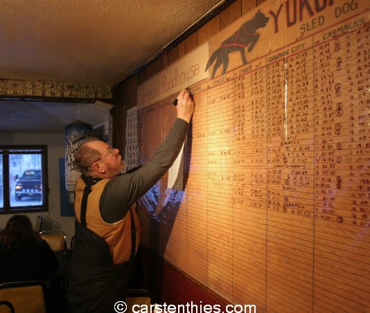 Doug Swingley meldet sich für das Yukon Quest 2003 an Yukon Quest (c) YQ / C. Thies